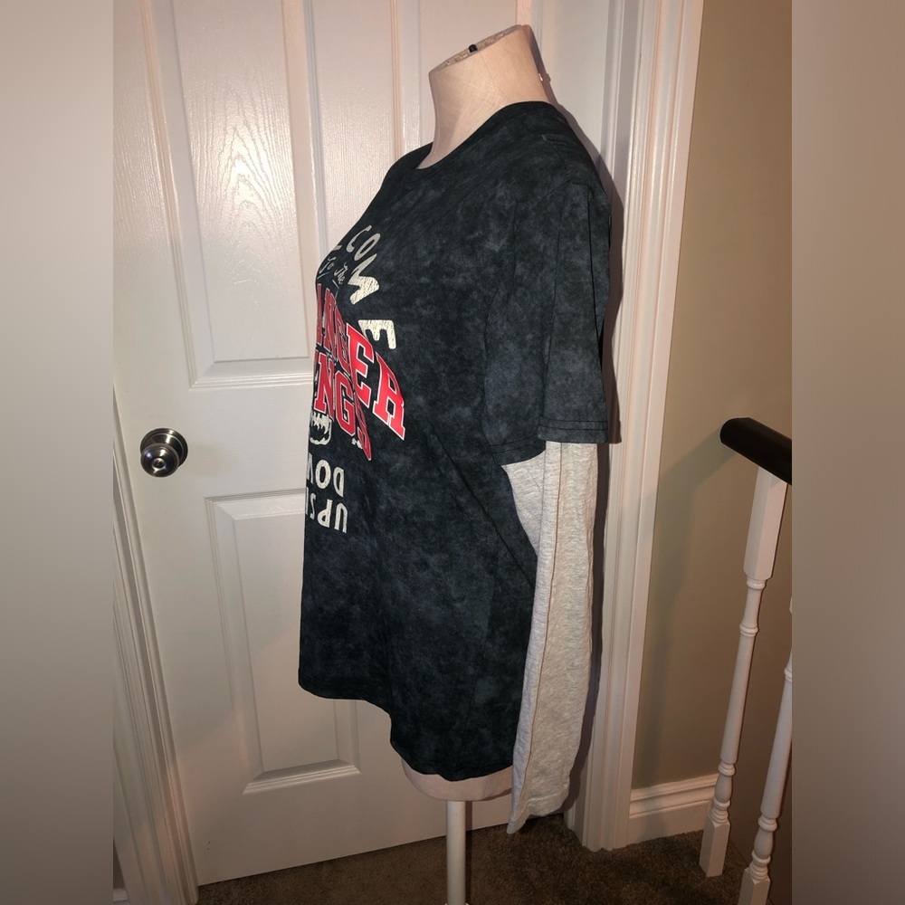 Stranger Things Graphic Tee - Picture 4 of 6